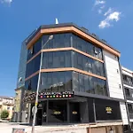 Lacasa Royal Hotel